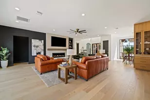 34 Autumn Oaks Dr, The Hills, TX 78738 - Photo 9