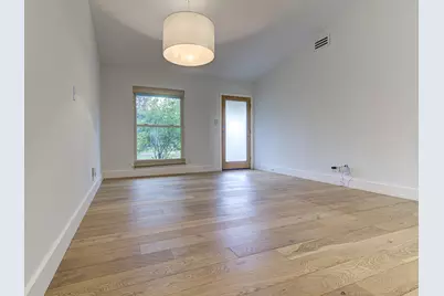 2704 Nottingham Lane, Austin, TX 78704 - Photo 3