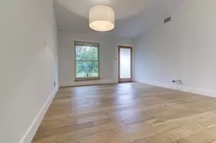 2704 Nottingham Ln, Austin, TX 78704 - Photo 3