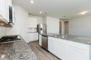205 Northview Ln, Georgetown, TX 78628 - Photo 5