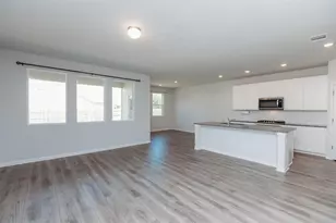 205 Northview Ln, Georgetown, TX 78628 - Photo 7
