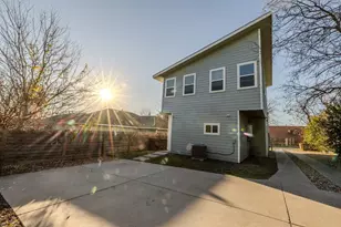 7609 Bennett Ave, Austin, TX 78752 - Photo 19