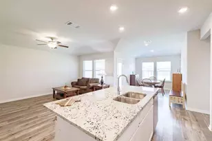 17621 Fairbridge Ln, Manor, TX 78653 - Photo 11