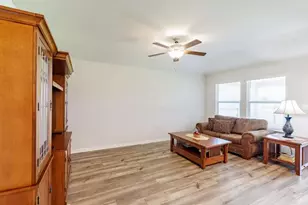 17621 Fairbridge Ln, Manor, TX 78653 - Photo 5
