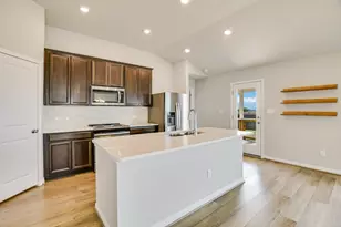 309 Chickasaw Ln, Hutto, TX 78634 - Photo 15