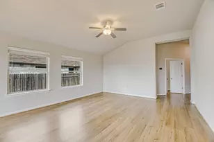 309 Chickasaw Ln, Hutto, TX 78634 - Photo 11