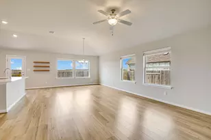 309 Chickasaw Ln, Hutto, TX 78634 - Photo 19