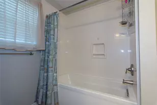 1212 Lake Terrace Dr, Elgin, TX 78621 - Photo 25