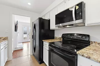 6631 Valleyside Road, Austin, TX 78731 - Photo 11