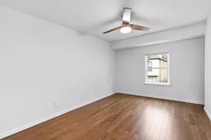 6631 Valleyside Rd, Austin, TX 78731 - Photo 13