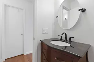 6631 Valleyside Rd, Austin, TX 78731 - Photo 19