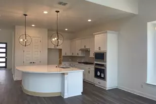 2916 Youngwood St, Leander, TX 78641 - Photo 9