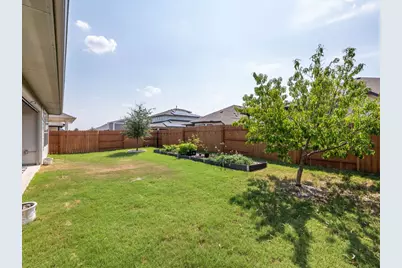 8205 Silhouette Street, Austin, TX 78744 - Photo 33