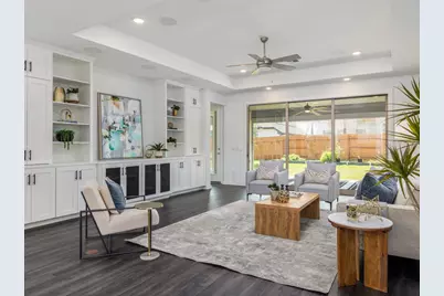 8205 Silhouette Street, Austin, TX 78744 - Photo 3