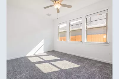 8205 Silhouette Street, Austin, TX 78744 - Photo 25