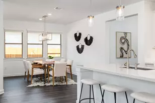 8205 Silhouette St, Austin, TX 78744 - Photo 11