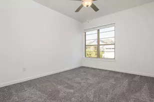 8205 Silhouette St, Austin, TX 78744 - Photo 23