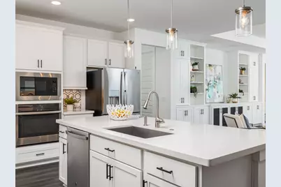 8205 Silhouette Street, Austin, TX 78744 - Photo 9