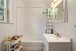 201 W 31st St, Austin, TX 78705 - Photo 11