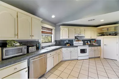 1712 Lakeshore Drive #C, Austin, TX 78746 - Photo 7