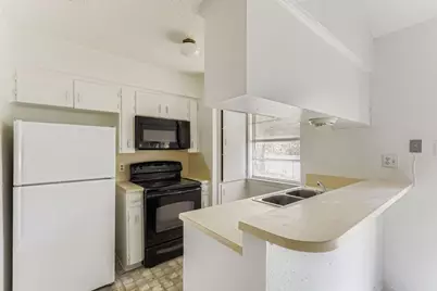 111 Stubblefield Drive, Elgin, TX 78621 - Photo 5