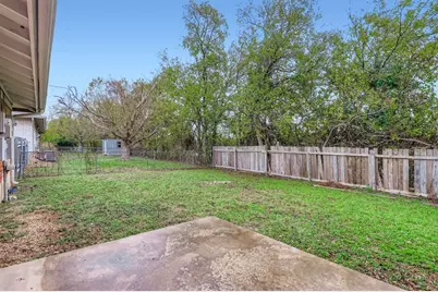 111 Stubblefield Drive, Elgin, TX 78621 - Photo 23