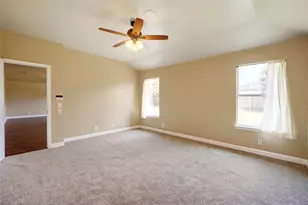 136 Holmstrom St, Hutto, TX 78634 - Photo 15