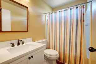 136 Holmstrom St, Hutto, TX 78634 - Photo 19