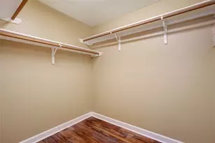 136 Holmstrom St, Hutto, TX 78634 - Photo 17