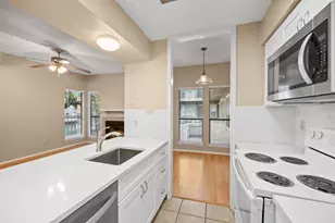 2706 Salado St, Austin, TX 78705 - Photo 13