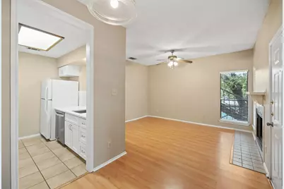 2706 Salado Street #210, Austin, TX 78705 - Photo 11