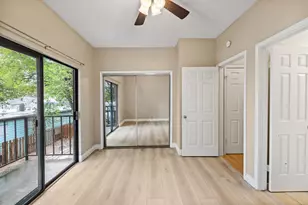 2706 Salado St, Austin, TX 78705 - Photo 27