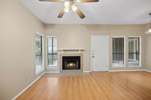 2706 Salado St, Austin, TX 78705 - Photo 7