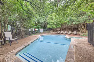802 S 1st St, Austin, TX 78704 - Photo 9