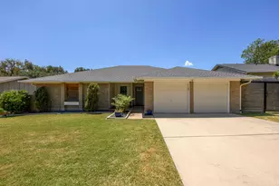 2717 Charlesworth Dr, Austin, TX 78745 - Photo 1