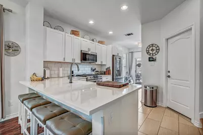 1616 Bridgeway Drive, Austin, TX 78704 - Photo 7