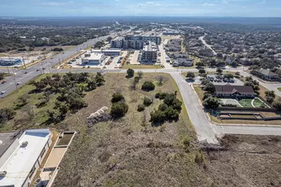 130 Woodlake Drive, Georgetown, TX 78633 - Photo 7