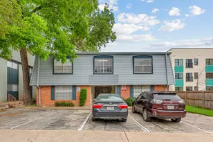 406 E 30th St, Austin, TX 78705 - Photo 1