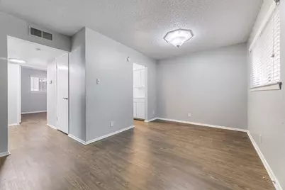 406 E 30 Street #106, Austin, TX 78705 - Photo 3