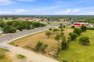 101 Sunflower Cir, Kyle, TX 78640 - Photo 1
