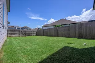 208 Garner Dr, Kyle, TX 78640 - Photo 23