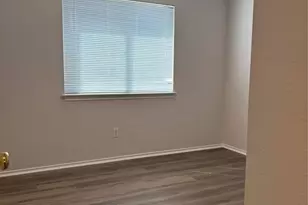 127 Salado Dr, Kyle, TX 78640 - Photo 9