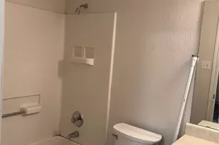 127 Salado Dr, Kyle, TX 78640 - Photo 11