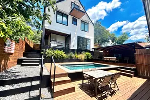 1914 E 8th St, Austin, TX 78702 - Photo 1