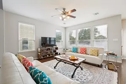 2410 Great Oaks Drive #301, Round Rock, TX 78681 - Photo 7