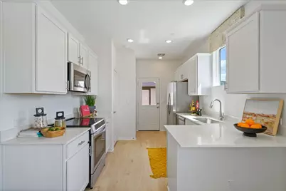 2524 Caleb Asher Loop, Round Rock, TX 78665 - Photo 11