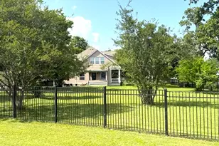 3202 N Travis, Cameron, TX 76520 - Photo 3