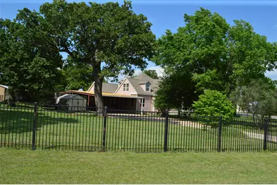 3202 N Travis, Cameron, TX 76520 - Photo 29
