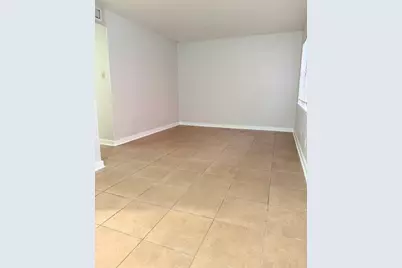307 E 31 Street #106, Austin, TX 78705 - Photo 3