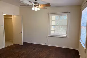 908 W 22nd St, Austin, TX 78705 - Photo 5